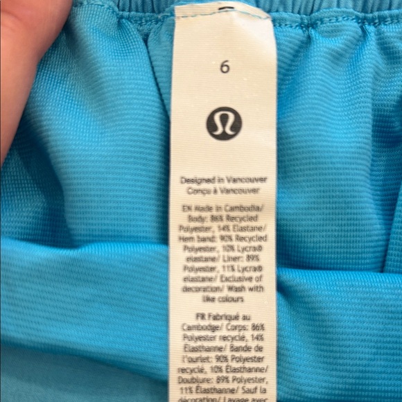 lululemon athletica Hotty Hot Blue  Shorts 2.5” - Picture 4 of 4